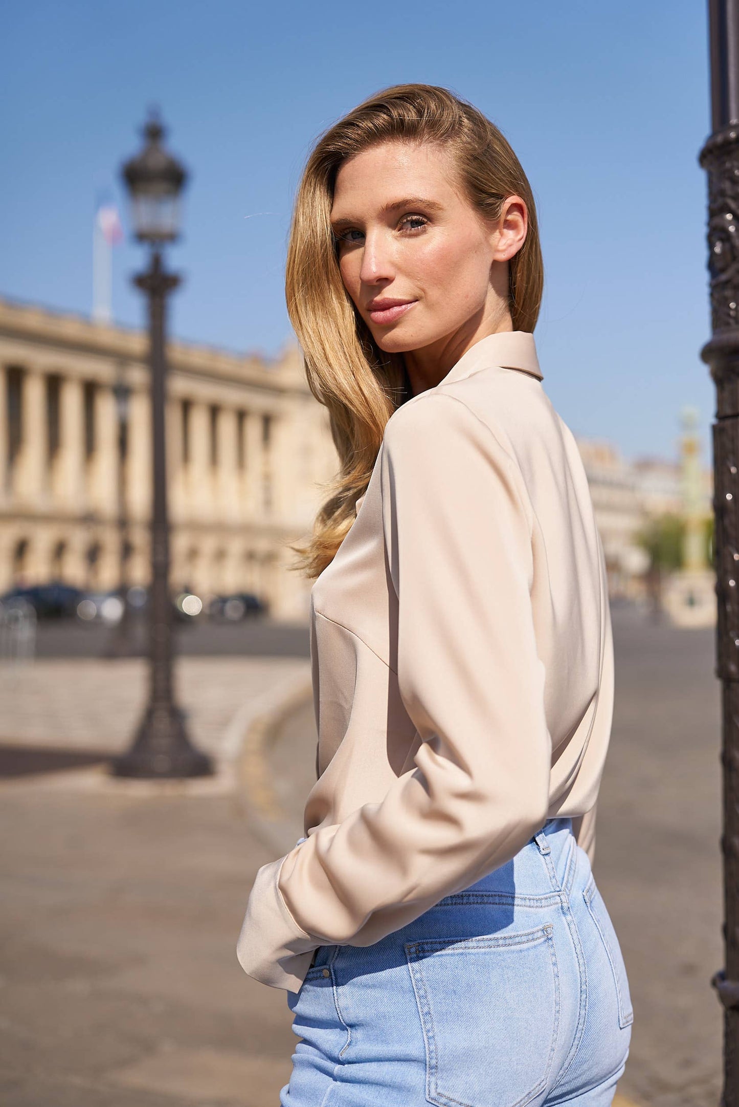 Plain satin shirt with lapel collar: Beige