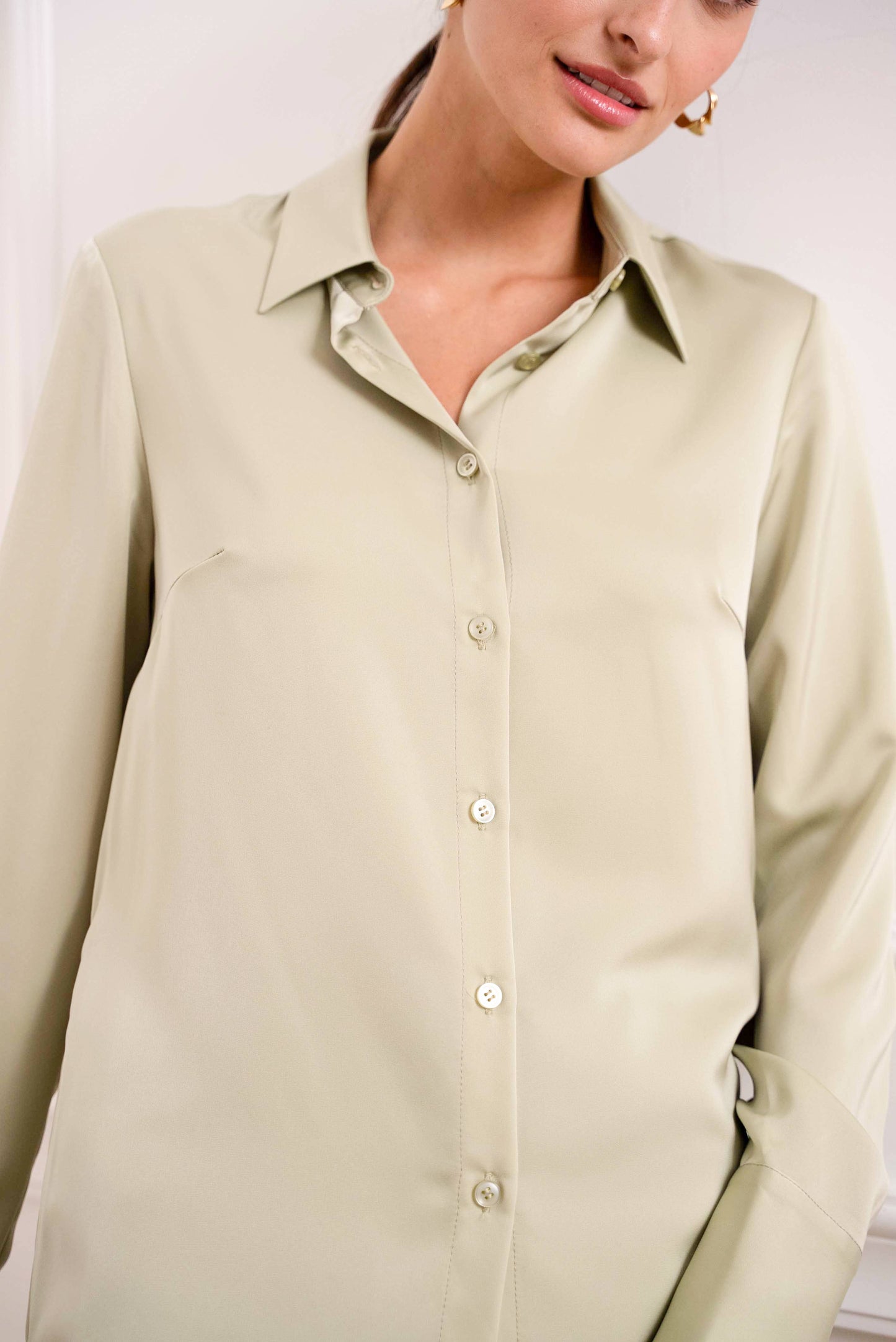 Plain satin shirt with lapel collar: Beige
