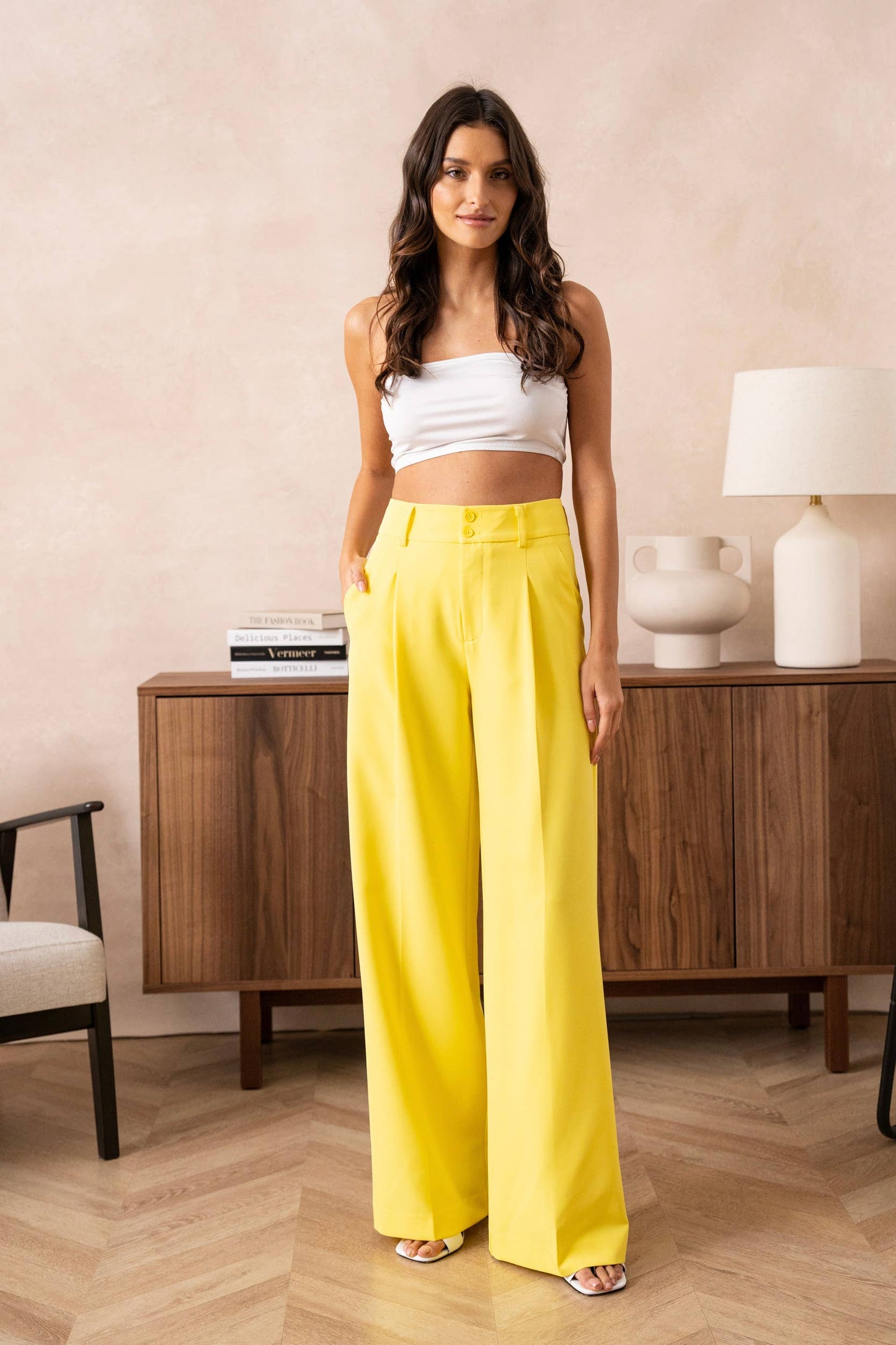 Wide-cut plain pants with double breasted: White